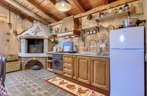 Babici House | Villa Lucky by Interhome