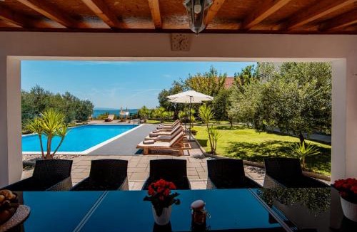 Rudine Villa | Villa Lucky me