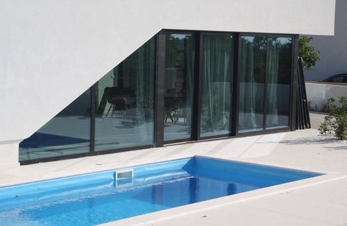 Zrce Villa | Villa Lunga Novalja, Charming 3-bedroom villa with WiFi, AC
