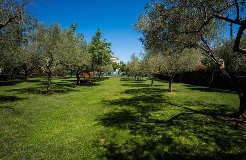 Fiorini Villa | Villa LV near Novigrad for 8 people spa & children playground only 1.5 km from beach