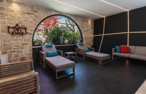 Fiorini Villa | Villa LV near Novigrad for 8 people spa & children playground only 1,5 km from beach