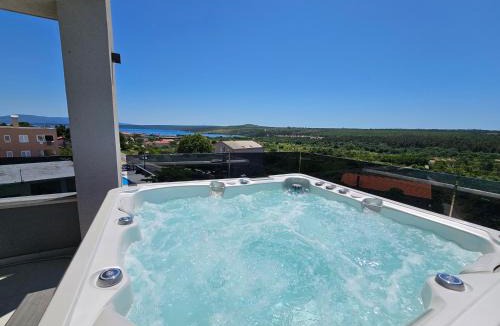 Posedarje Apartment | Villa Madison, Spacious Sea View Apartments Near Zadar with heated pool