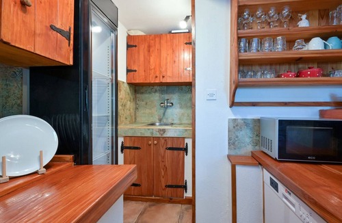 Jalzabet Villa | Villa Magic by Villas Guide