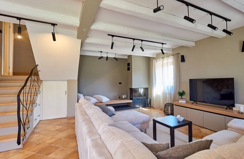 Cepljani Villa | Villa Mala Petra - Four Bedroom Villa with Pool
