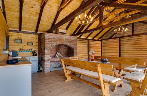 Daruvar Villa | Villa Mali Sokol by Villas Guide