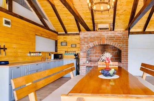 Daruvar Villa | Villa Mali Sokol by Villas Guide
