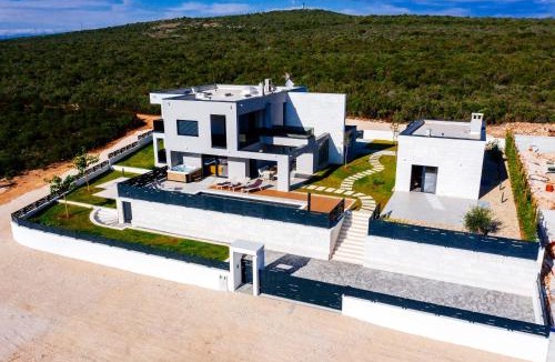 Debeljak Villa | Villa Maluja