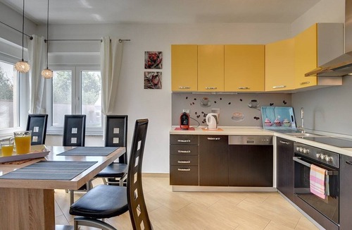 Valtura House | Villa Marcelia (74087-K1) - Pula
