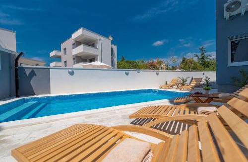 Zrce Apartment | Villa Mel Mari luxury apartments with pool