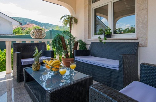 Podbablje Villa | Villa Mia 2 - Six Bedroom Villa with Private Pool