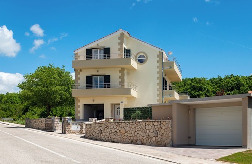 Cista Provo Villa | Villa Miam