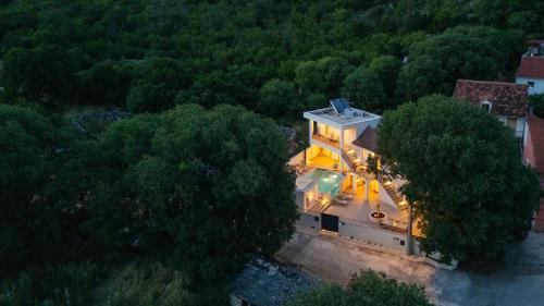 Marina Villa | Villa MijoMare "Outdoor pool,hot tub,infrared and finnish sauna,gym and game room"