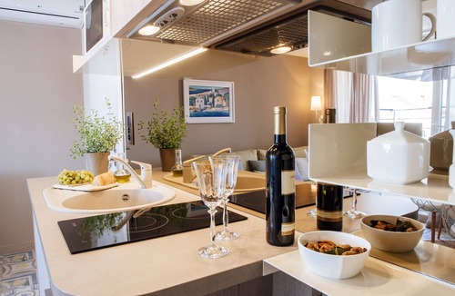 Sukosan Apartment | Villa Mirakul