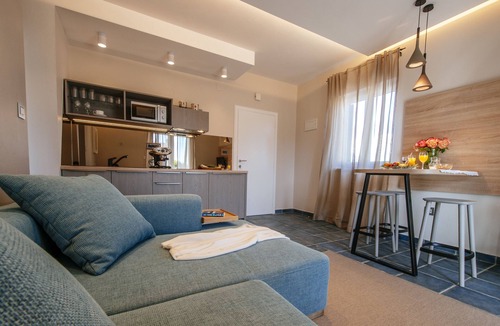 Sukosan Apartment | Villa Mirakul