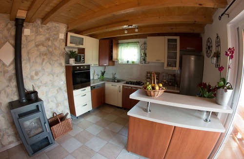 Prgomet House | Villa mit beheiztem Pool by Interhome