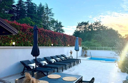 Mugeba House | Villa mit Klimaanlage und Pool