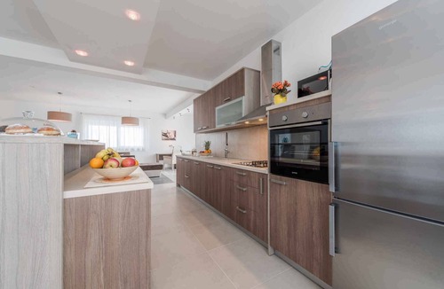 Debeljak Villa | Villa modern furnished with pool