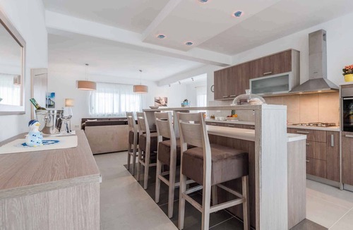 Debeljak Villa | Villa modern furnished with pool