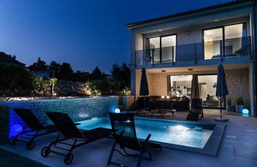 Brzac Villa | Villa More