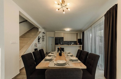 Vinisce Villa | Villa Morska vila with pool and spectacular views in a small fishing village.