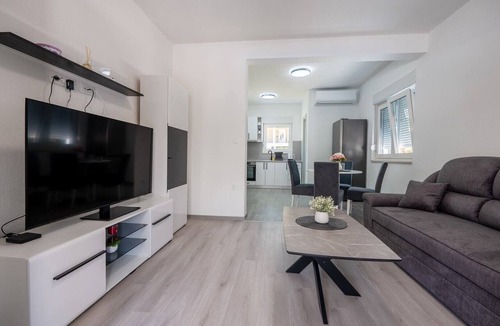 Zavala House | Villa Nature with pool