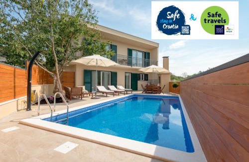 Dicmo Villa | Villa Nika