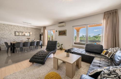 Rudine Villa | Villa Oasis