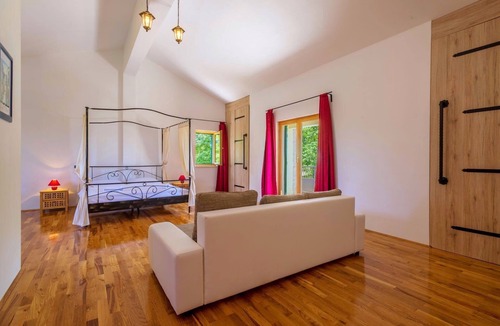 Lovinac Villa | Villa Oasis of Paradise