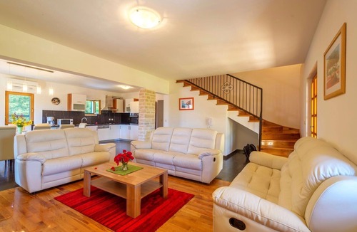Lovinac Villa | Villa Oasis of Paradise