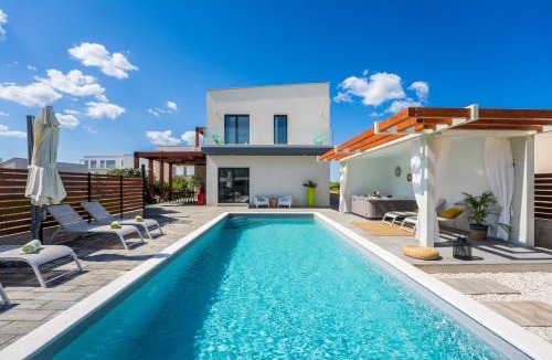 Sukosan Villa | Villa Olea with heated pool and jacuzzi