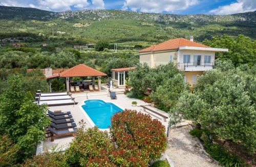 Kastel Luksic Villa | Villa Oliva