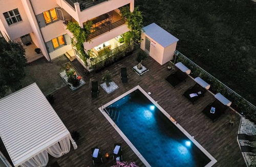 Sukosan Apartment | Villa Olive Garden with Pool