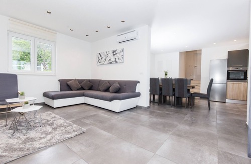 Kastel Kambelovac House | Villa Olive Gardens - with swimming pool, sea view and complete privacy