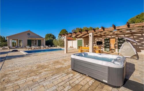 Benkovac House | Villa Oliveto Smilcic