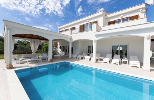 Sestanovac Villa | Villa Olivia - Peaceful Family Paradise Near Beach