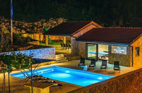 Velika Cista Villa | Villa on Stone