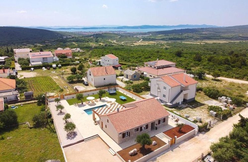 Debeljak Villa | Villa Orkula