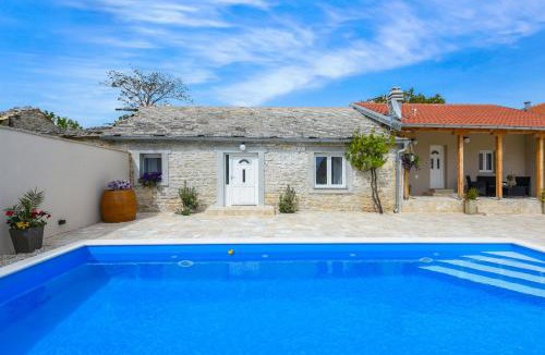 Benkovac Villa | Villa Outback ZadarVillas