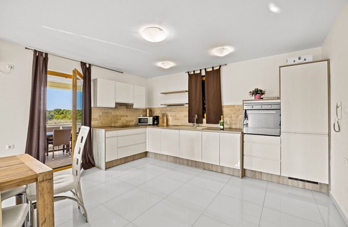 Valbandon Villa | Villa Palatium for 14 people in Fažana with sauna & jacuzzi only 800 meters from the beach