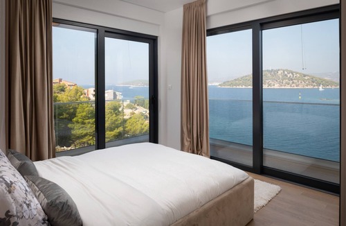 Razanj Villa | Villa Palm Bay 1 & 2, heated pool - 5 m from the sea, private parking, with stunning sea view, nice terrace, beach access.