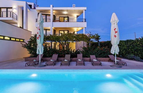Diklo Villa | Villa Paradise in Zadar with 6 bedrooms, pool and gaming room