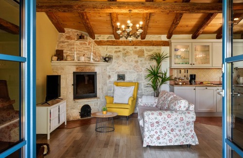 Vardica Villa | Villa Paradiso by Villas Guide
