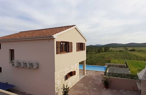Stankovci Villa | VILLA PAULA WITH PRIVATE POOL