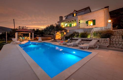 Plano Villa | Villa Pax