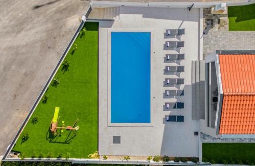 Pridraga Villa | Villa Pine