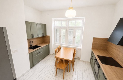 Bled Apartment | Villa Plemelj - Apartment Stefan - sleeps 2 guests in 1 bedroom