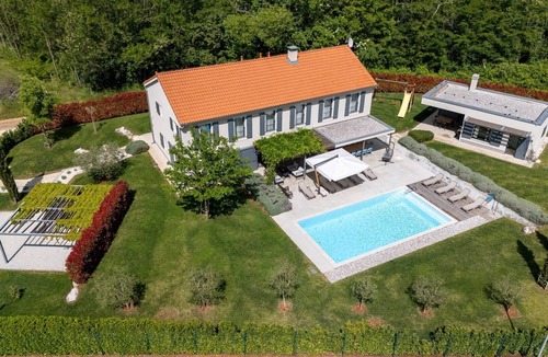 Lasici Villa | Villa Povetica beautiful holiday home with private pool for 12 guests