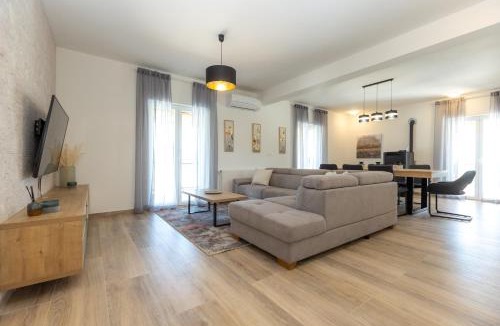Gornji Zemunik Villa | Villa Relax with sauna & jacuzzi &gym