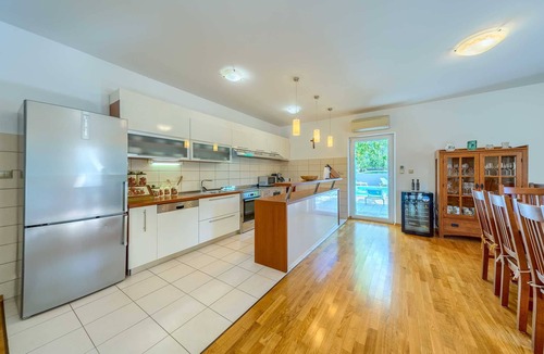 Zagvozd Villa | Villa Roglić in Dalmatian Hinterland with private pool, tennis, bocce and golf court