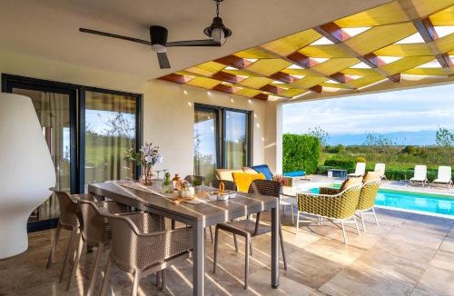 Brisevo Villa | Villa Royal Green Four